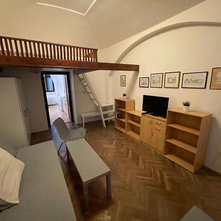 Apartment Jackie Praga Esterno foto